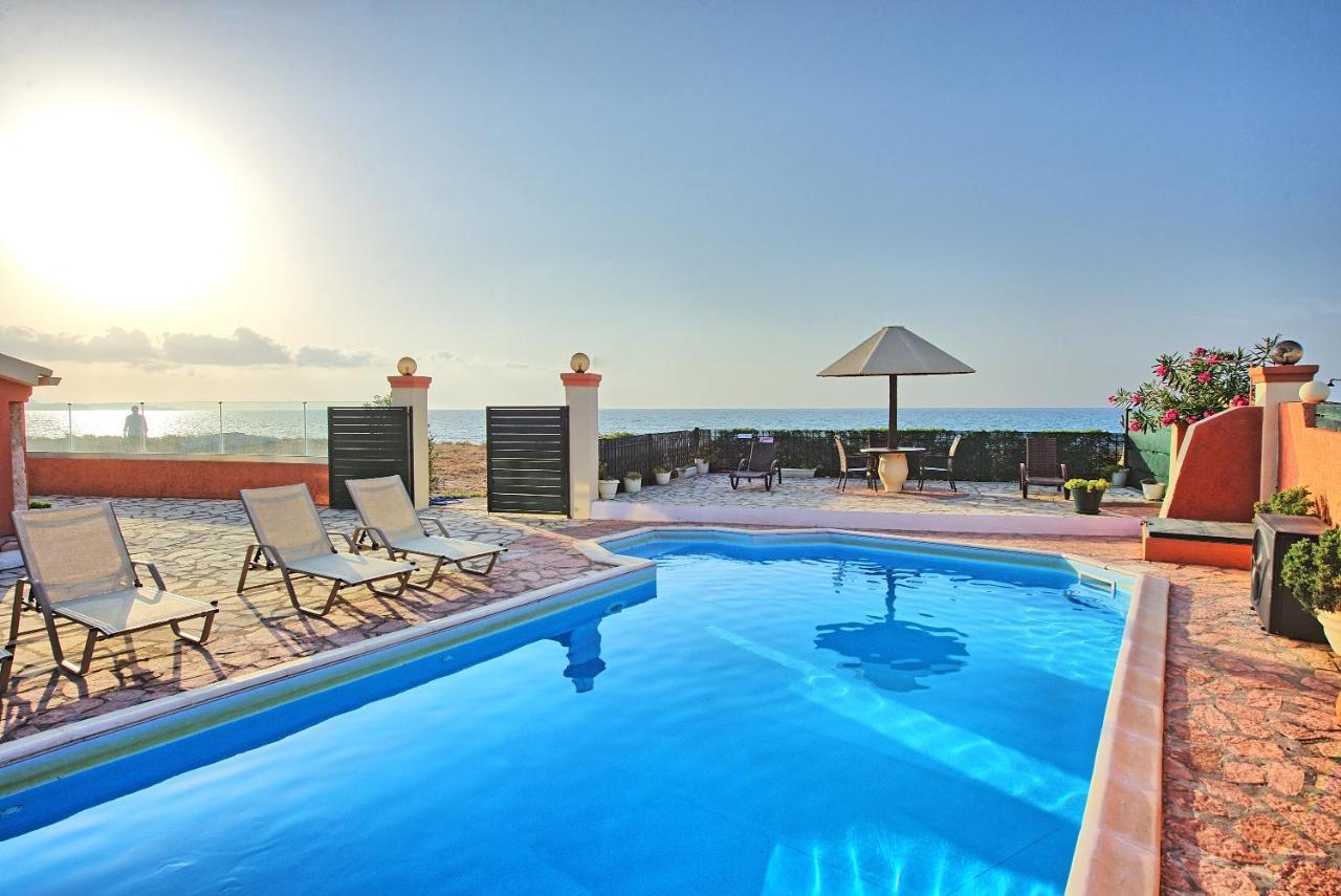 Athanasia - With Private Pool On The By Posarellivillas * Akharavi